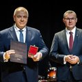 Sasin dostał medal od Poczty Polskiej za zasługi