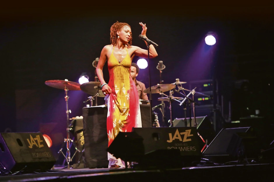 Ove godine se navršava 85 godina od rođenja Nine Simon pa dolazi njena jedinica Lisa Simon, britanska glumica i sve češće pevačica, pa će Nišvil dati omaž legendarnoj Nini Simon