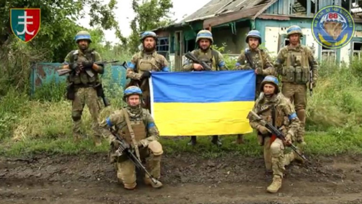 Kolejne sukcesy kontrofensywy. Tu znów powiewa flaga Ukrainy