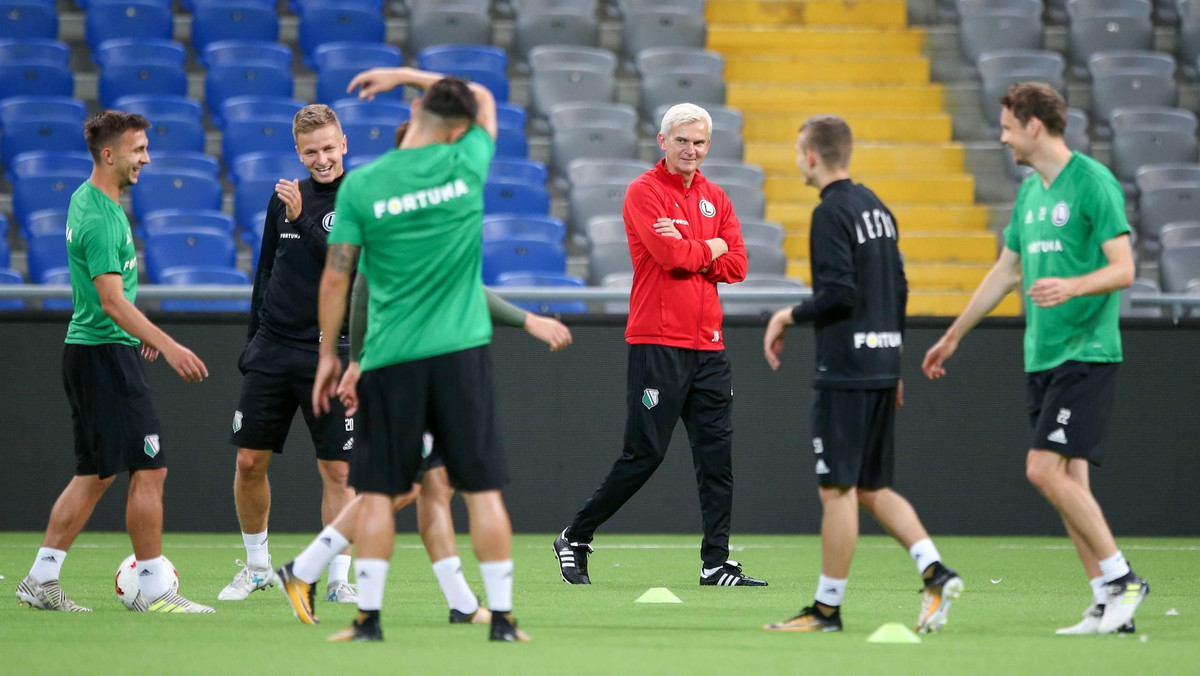 Legia Warszawa zaprezentowała skład, w jakim rozpocznie środowy mecz 3. rundy kwalifikacji Ligi Mistrzów z FK Astana. Trener Jacek Magiera nikogo nie zaskoczył, wystawiając optymalną obecnie jedenastkę. Początek spotkania w Kazachstanie o godzinie 16:00 czasu polskiego.