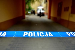 Mężczyzna zabarykadował się w mieszkaniu w Jaśle, wziął zakładników. Antyterroryści weszli siłą