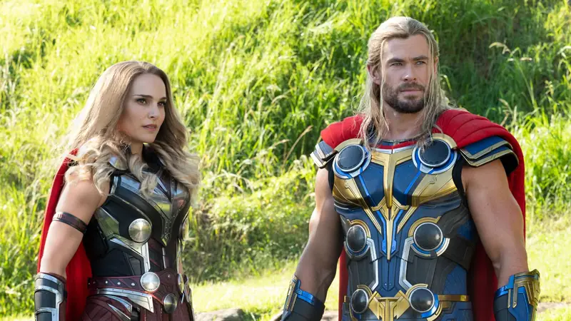 Thor i Jane Foster. Kulisy najnowszego hitu Marvela / Marvel