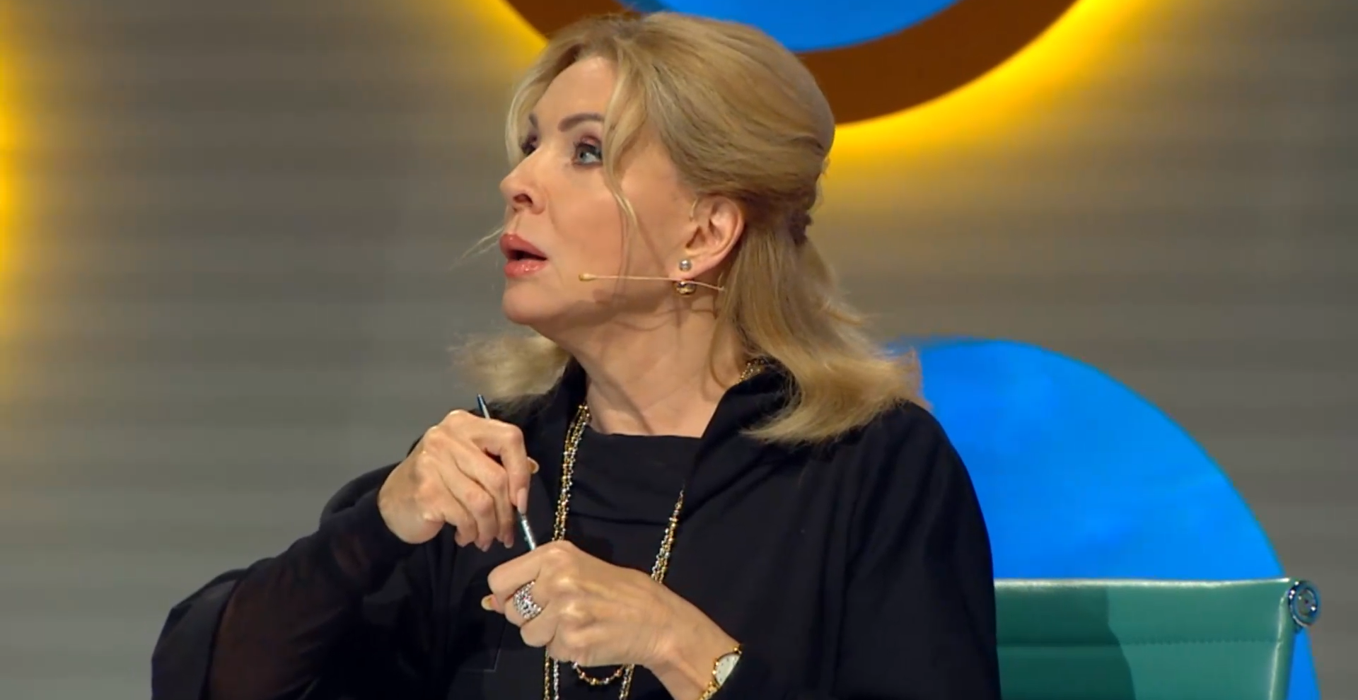Zdena Studenková si zaspomínala na vtipnú príhodu s maskérkou.