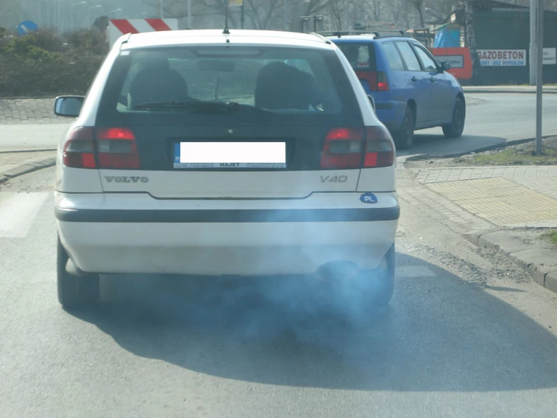 Wszystko o sprawdzaniu poziomu oleju w silniku