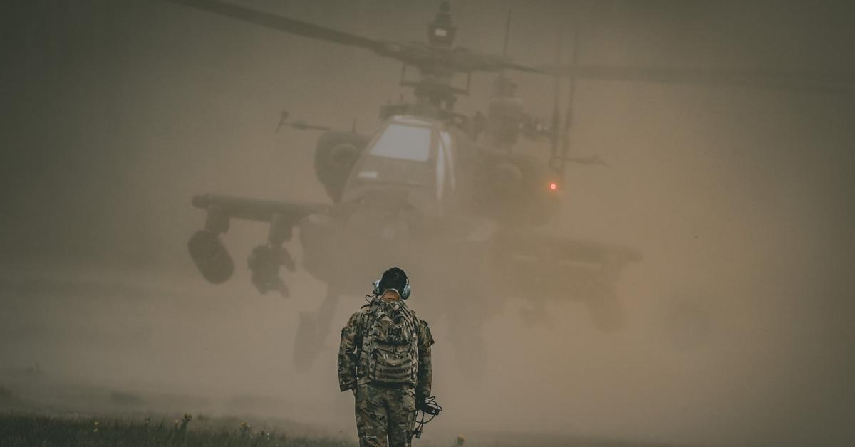  Polska podpisała umowy offsetowe ws. śmigłowców AH-64 Apache. Ekspert mówi o przełomie