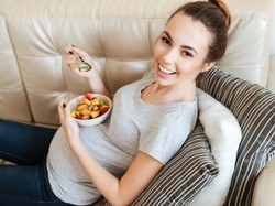 Dieta kobiety w ciąży może chronić... mózgi jej wnuków!