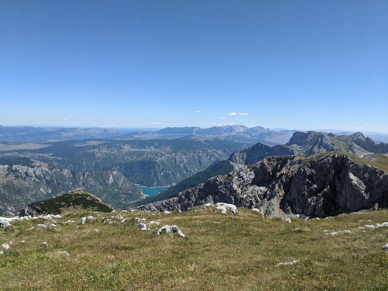 Odcinek szlaku: Maglić — Trnovacko jezero. Widoki są fenomenalne! 