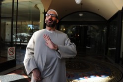 Kim jest terrorysta z Sydney? "Kaznodzieja" z Iranu z zarzutami o napaść seksualną