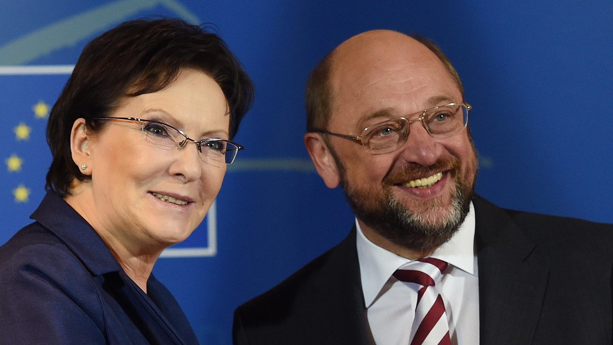 Polska jest jednym z filarów integracji europejskiej - powiedział przewodniczący Parlamentu Europejskiego Martin Schulz po poniedziałkowym spotkaniu w Brukseli z szefową polskiego rządu Ewą Kopacz, której pogratulował wyboru na stanowisko premiera.