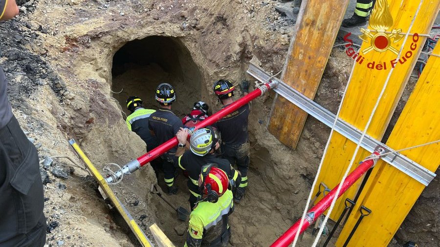 Pechowiec z gangu znajdował się w połowie długości planowanego tunelu, na głębokości około 6 metrów