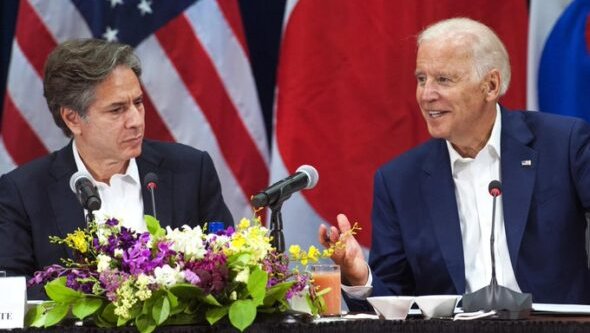 Antony Blinken i Joe Biden. Fot. YAFBiden