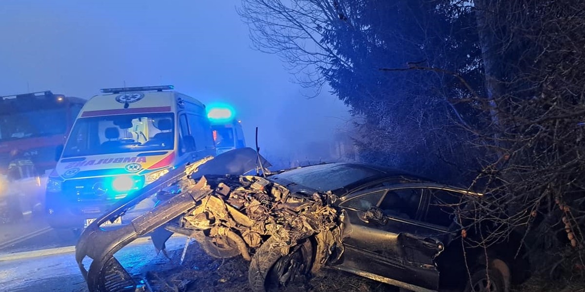 Wypadek pod Gorlicami. Nie żyje 24-latek. 