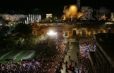 VATICAN-POPE-EASTER-GOOD FRIDAY