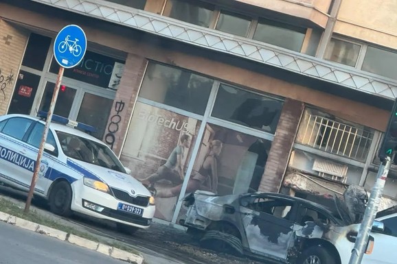 (FOTO) STAKLA POPUCALA, VOZILA UNIŠTENA! Buknuo požar na automobilima, pa se proširio na lokal i zgradu: Neviđena drama u Novom Sadu, sve ukazuje na OVO