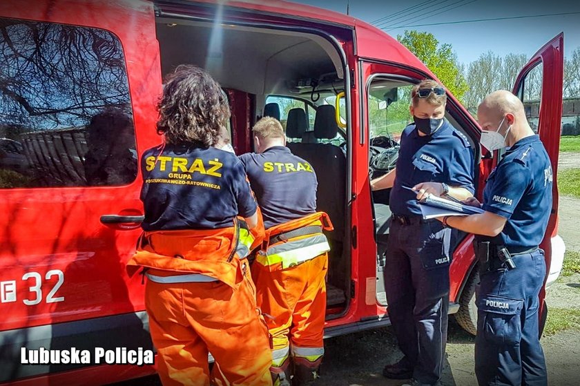 Pies skierował się ku rzece, nad brzegiem znaleziono ubranie...