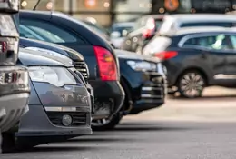 Zmiany dla kierowców nie tylko na parkingach Biedronki