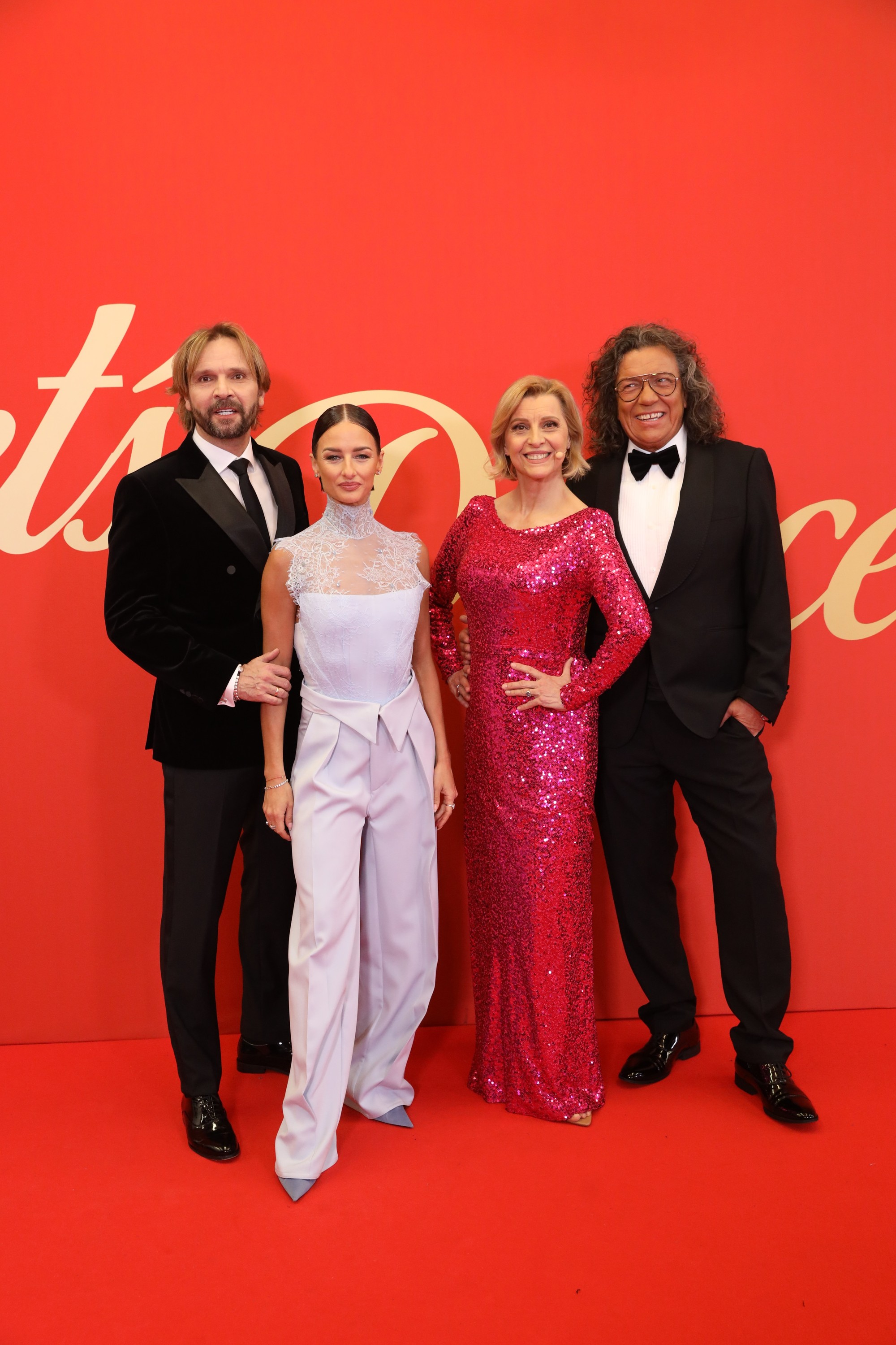 Ján Ďurovčík, Laura Arcolinová, Tatiana Drexler a Richard Genzer na Let’s Dance.