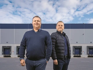 Na zdjęciu (od lewej): Dariusz Jeleniewski i Karol Wroński, partnerzy w firmie Spiżarnia, wykorzystali wejście Polski do Unii Europejskiej i rozwinęli eksport na Zachód polskiej żywności