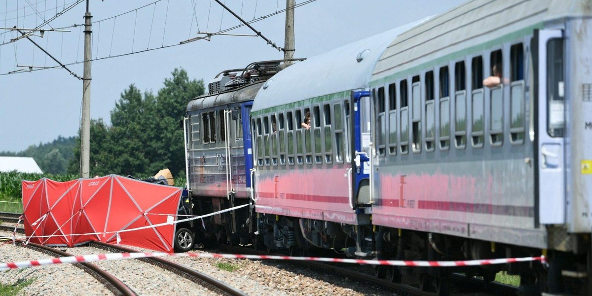 Wypadek w Wierzawicach. Zginęły dwie osoby