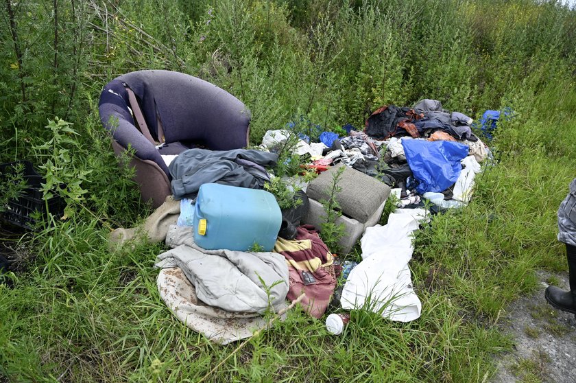 Pan Waldemar samotnie uzbierał setki ton śmieci