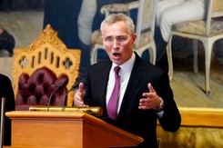 Stoltenberg: To dlatego musimy wciąż wspierać Ukrainę. Rosja planuje...