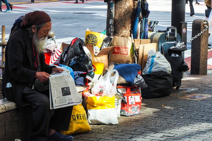 Japonia zmaga się z bezdomnością. W biedzie żyje 15 proc. obywateli