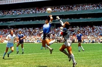 „Ręka Boga" i gol stulecia: rocznica meczu Argentyna–Anglia 1986