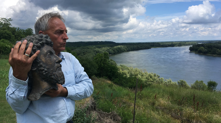 Nick Thorpe sorozatában a magyar és az európai történelem drámai eseményei is megjelennek a Duna mentén, Marcus Aureliustól a II. világháborúig / Fotó: Spektrum TV