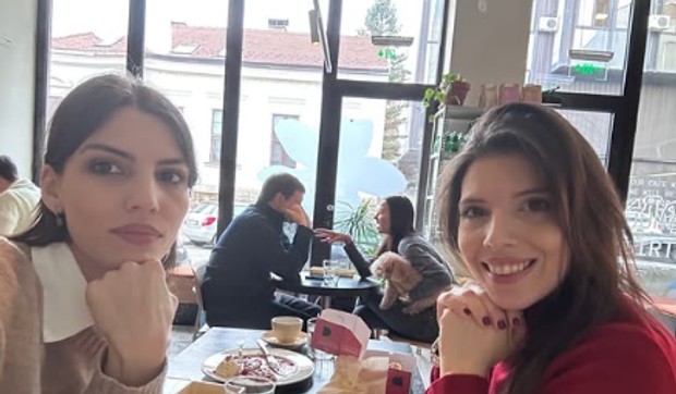 Ivana Malić sa rođenom sestrom