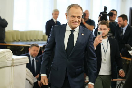 Wakacje kredytowe w jeszcze innej formie. Donald Tusk składa obietnicę