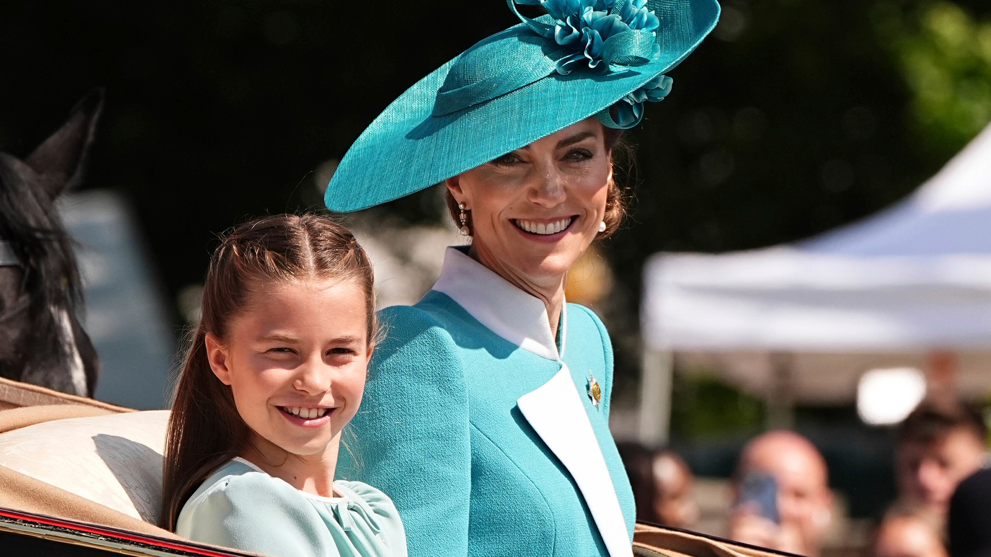 Princezná Charlotte a princezná Kate.