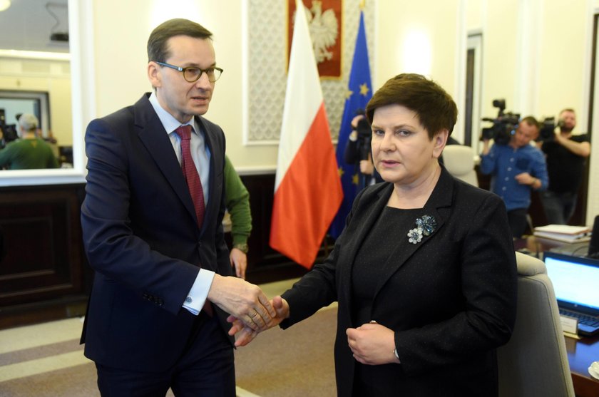 Przeprowadzka Szydło i awantura o meble