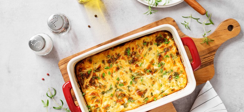 Zapiekanka z serka wiejskiego. Zdrowe śniadanie w dosłownie kilka minut