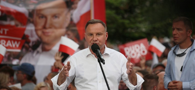 Duda o Trzaskowskim: Jak mu pękła rura, musiał wojsko wzywać