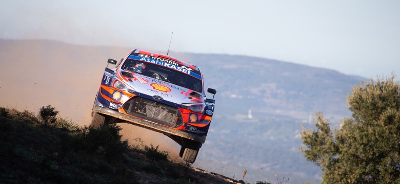 Sordo liderem Rajdu Sardynii. Kajetanowicz drugi w WRC 3