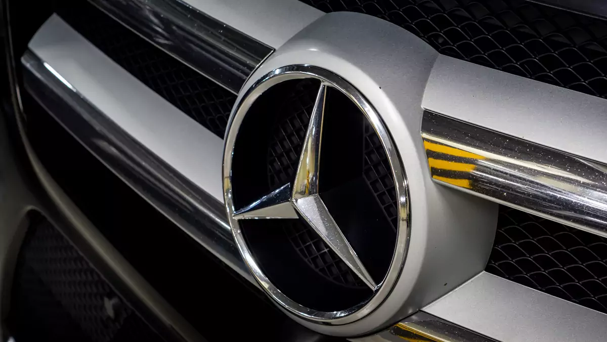 Mercedes-Benz wycofuje z rynku blisko milion aut