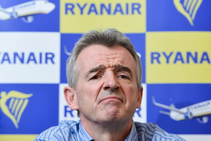 Ryanair na własnej skórze odczuwa decyzję o odwołaniu lotów. Notowania firmy dołują