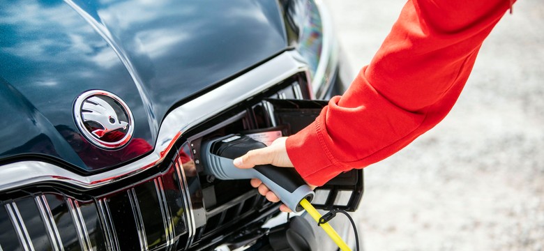 Skoda Superb iV przejedzie 5 tys. km za darmo. Jakim cudem? Sprawdziliśmy