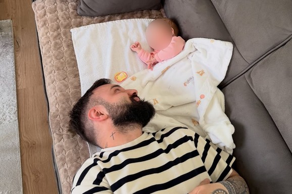 SREĆA U DOMU NAŠEG PEVAČA, PRIZOR SA BEBOM RAZNEŽIO SVE! Pevač dobio novog člana porodice, a Ceca Ražnatović odmah reagovala: