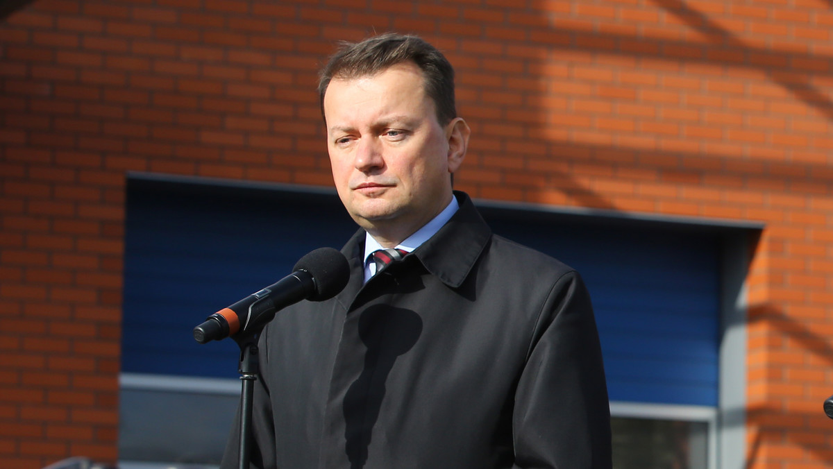 Metodą obrony przez atak nazwał szef MSWiA Mariusz Błaszczak zarzut, że jako były burmistrz Śródmieścia jest współodpowiedzialny za zwrot kamienicy przy ul. Noakowskiego 16 w Warszawie rodzinie Waltzów.