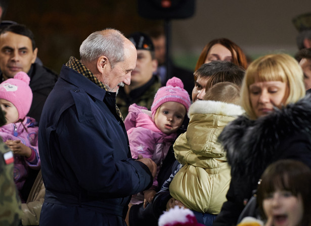 Polacy z Mariupola już w Polsce. Szydło: Witajcie w domu! Polska to wasz dom