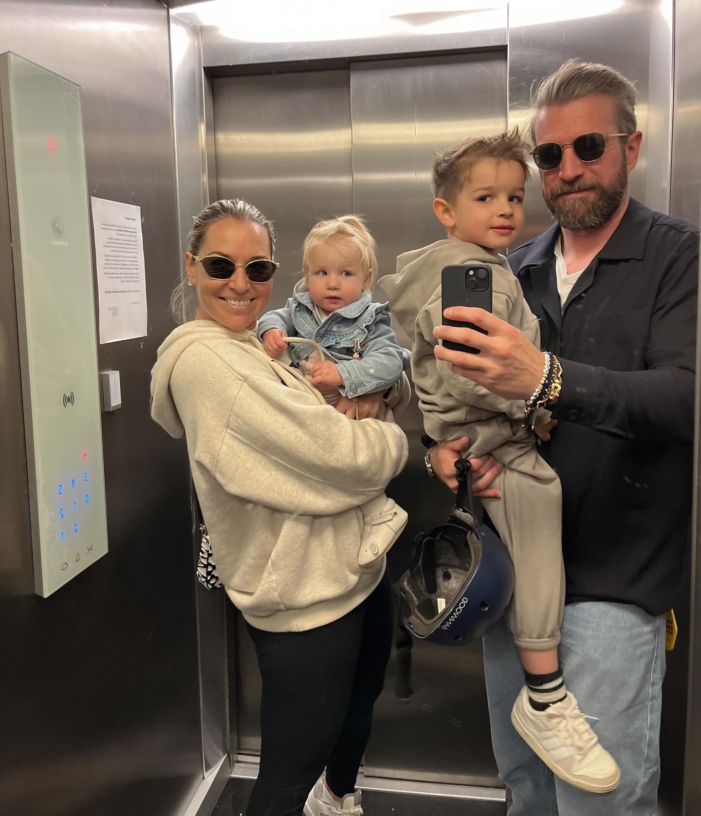 Dominika Cibulková s rodinou.