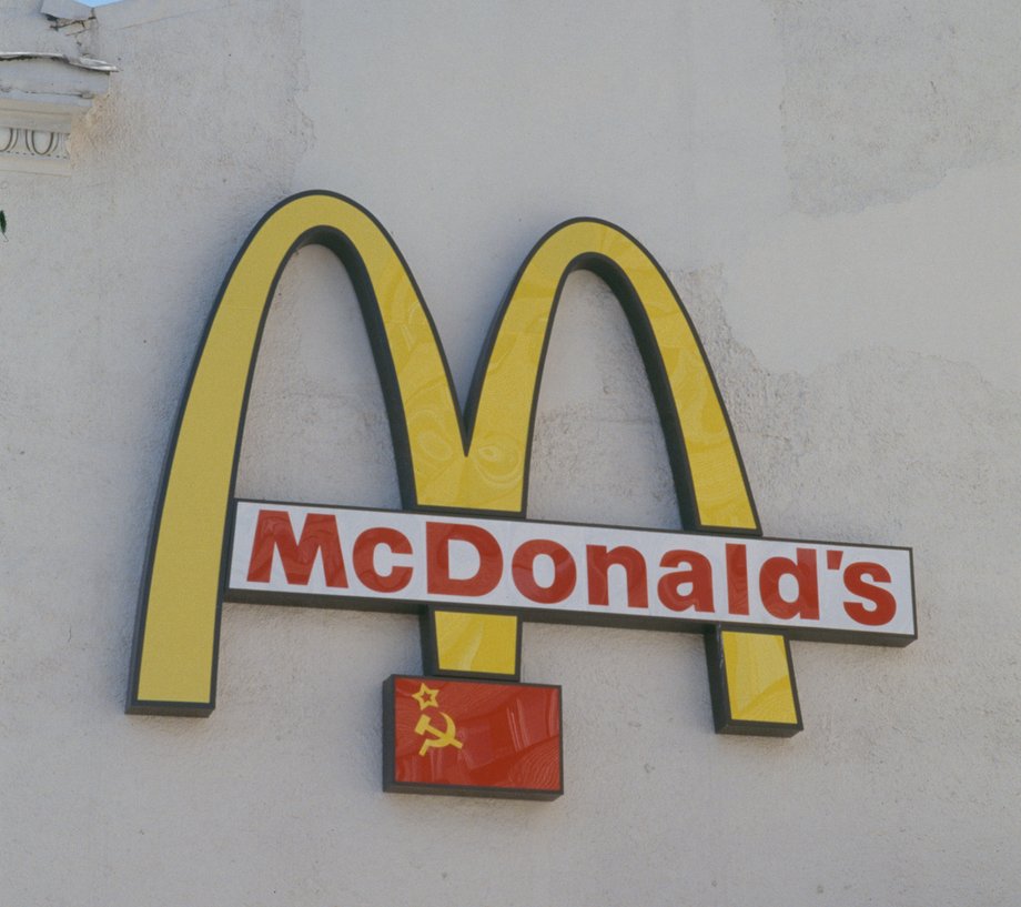 Znak McDonald's