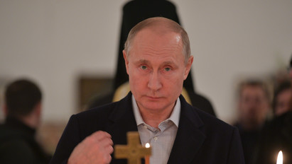 Nem semmi: Putyin megmutatta kidolgozott, meztelen felsőtestét – fotók