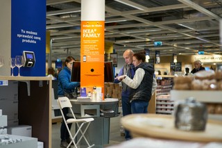 Ikea da podwyżki pracownikom. O ile wzrosną wynagrodzenia?