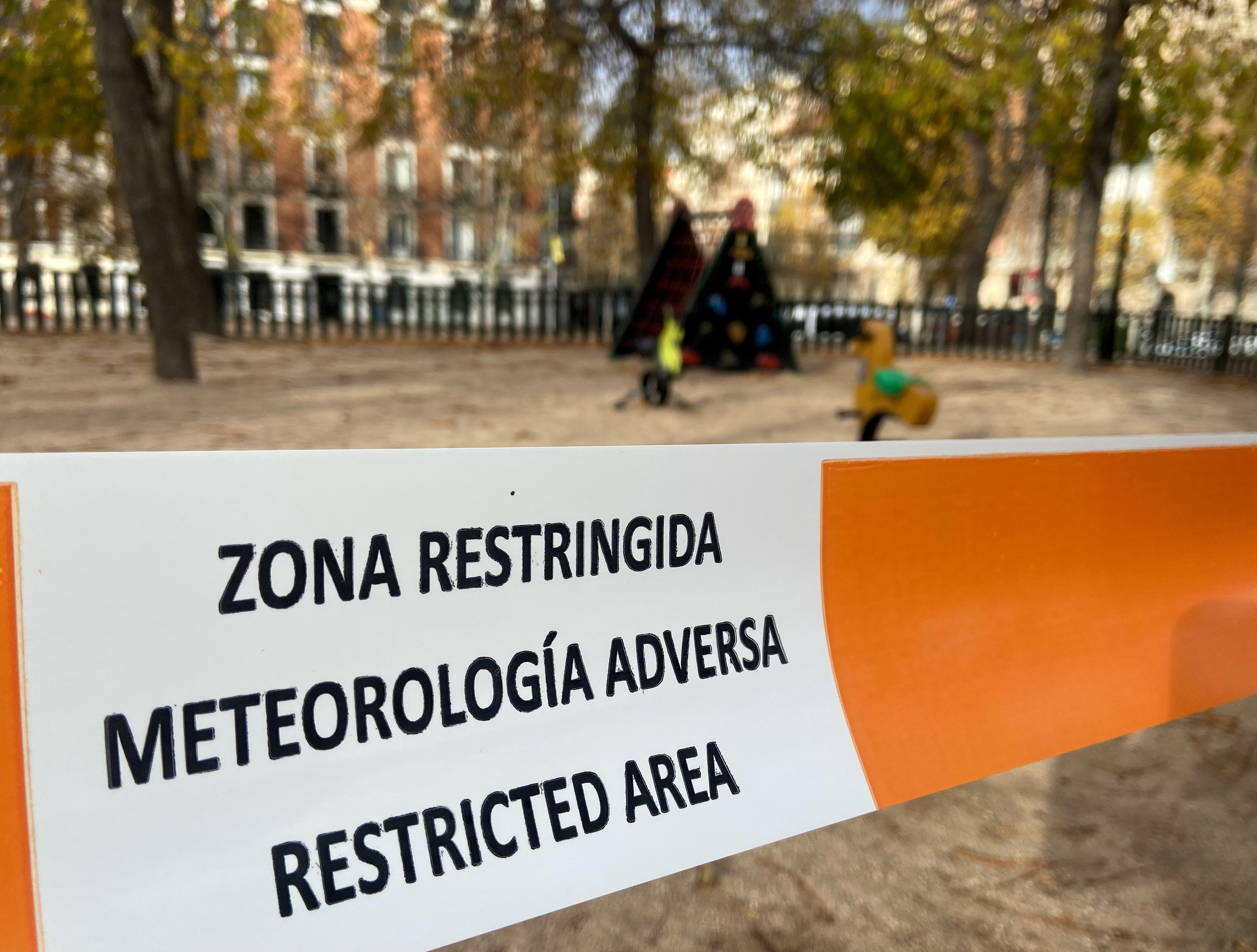 Madrid cierra 9 parques por alerta naranja de viento y calor