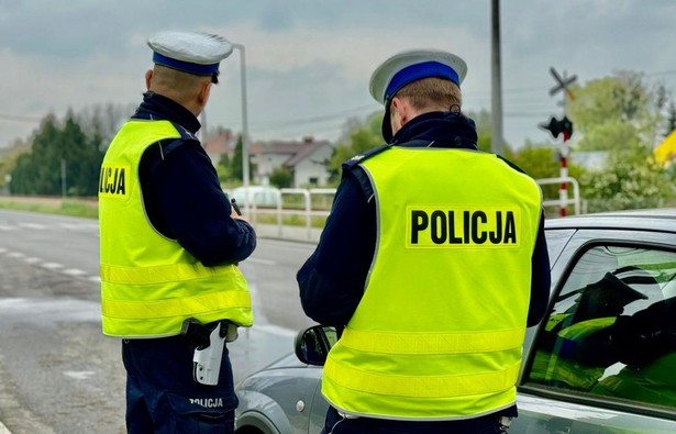 Kontrola drogowa, policja, policjant