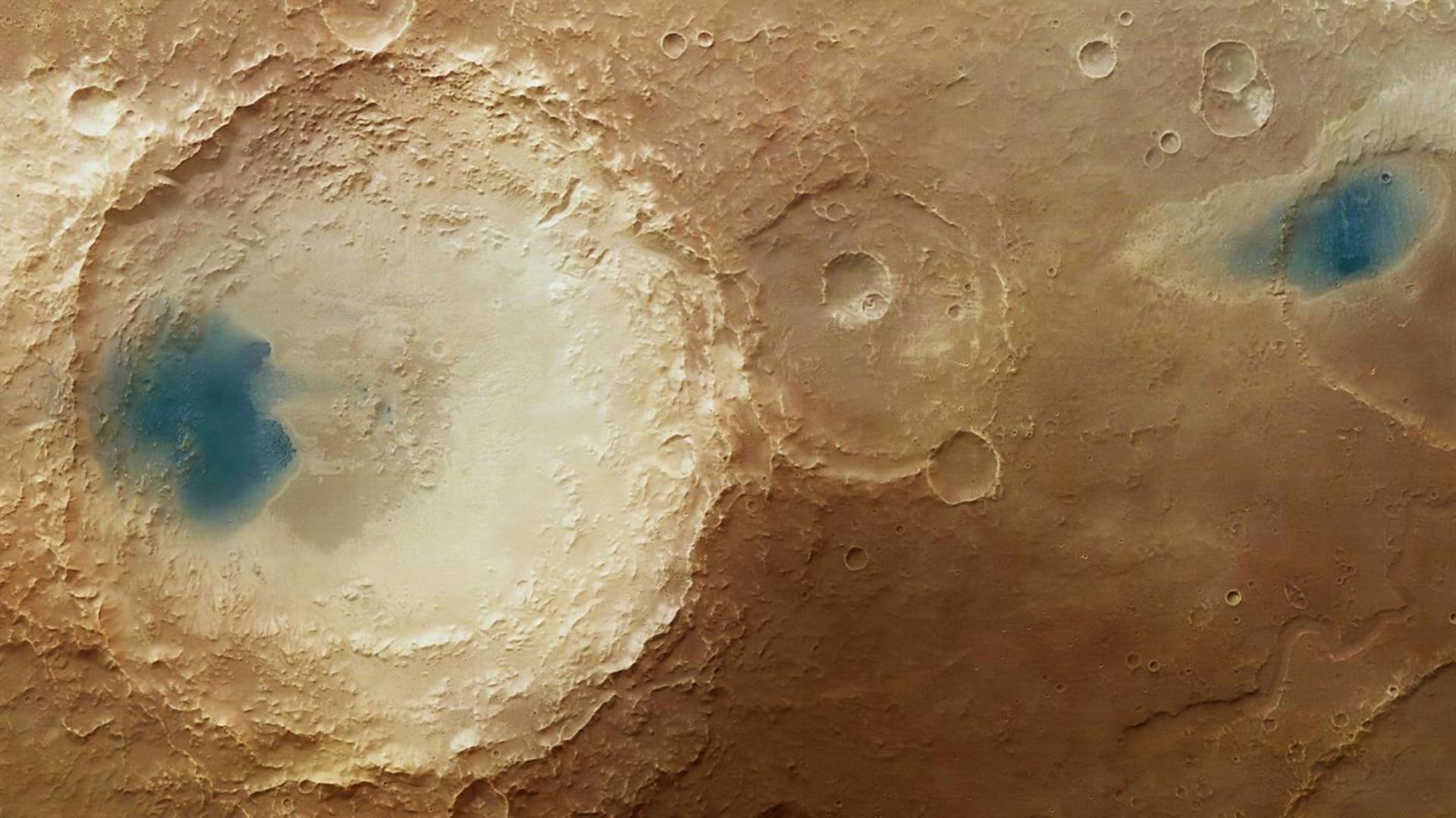 Elküldte első képét a Marsról az Egyesült Arab Emírségek első marsszondája