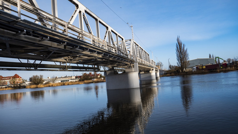 Most nad Parnicą, Szczecin