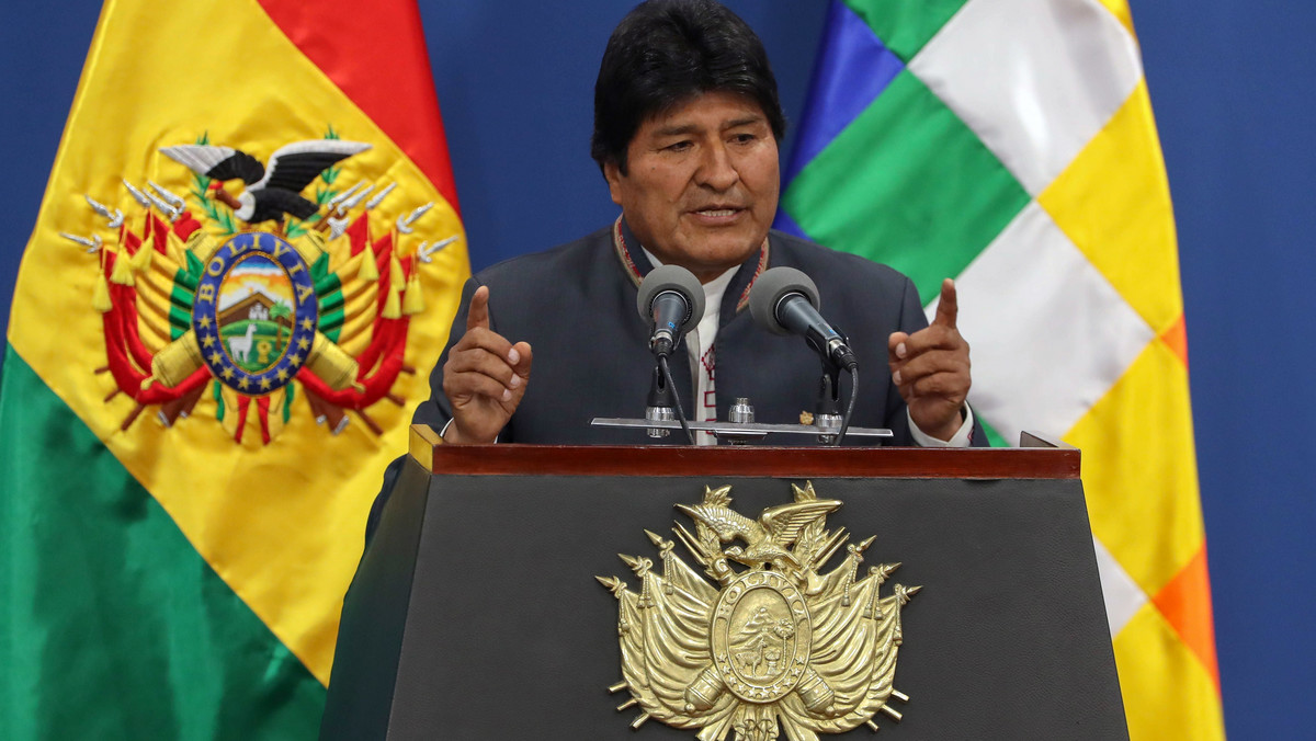 <strong>Prezydent Boliwii Evo Morales ogłosił w niedzielę, że rozpisze nowe wybory prezydenckie po opublikowaniu przez Organizację Państw Amerykańskich (OPA) raportu, w którym stwierdzono, że z powodu nieprawidłowości należy unieważnić kwestionowane wybory z 20 października.</strong>
